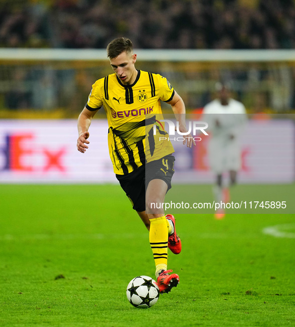 Nico Schlotterbeck of Borussia Dortmund  controls the ball during the Champions League Round 4 match between Borussia Dortmund v SK Sturm Gr...