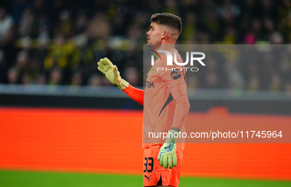 Alexander Meyer of Borussia Dortmund  gestures during the Champions League Round 4 match between Borussia Dortmund v SK Sturm Graz at the Si...