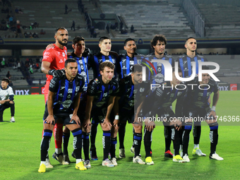 Queretaro players pose before the match corresponding to round 16 of the Apertura 2024 tournament of the Liga BBVA MX, between the Pumas de...