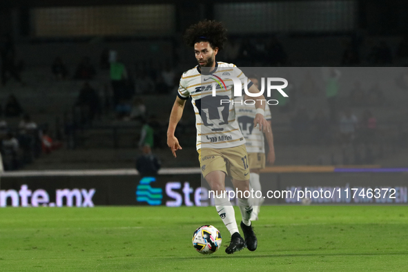 Cesar Huerta #12 of the Pumas de la UNAM dribbles the ball during the match corresponding to round 16 of the Apertura 2024 tournament of the...