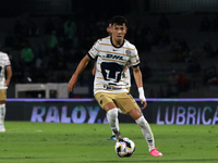 Jorge Ruvalcaba #17 of Pumas de la UNAM dribbles the ball during the match corresponding to round 16 of the Apertura 2024 tournament of the...