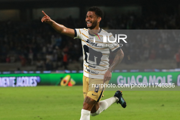 Jose Caicedo #8 of Pumas de la UNAM celebrates his goal during the match corresponding to round 16 of the Apertura 2024 tournament of the Li...