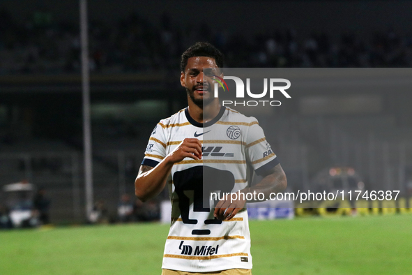 Jose Caicedo #8 of Pumas de la UNAM celebrates his goal during the match corresponding to round 16 of the Apertura 2024 tournament of the Li...