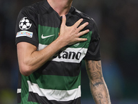 Zeno Debast of Sporting CP celebrates victory after the UEFA Champions League match between Sporting CP and Manchester City at Jose Alvalade...