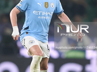 Phil Foden of Manchester City plays during the UEFA Champions League match between Sporting CP and Manchester City at Jose Alvalade Stadium...