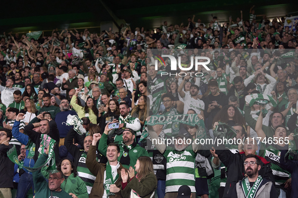 Sporting CP fans show their support during the UEFA Champions League match between Sporting CP and Manchester City at Jose Alvalade Stadium...