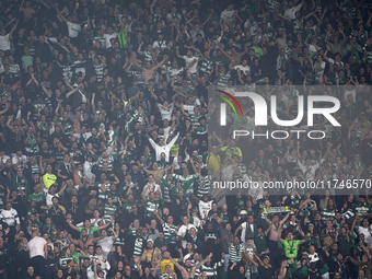 Sporting CP fans show their support during the UEFA Champions League match between Sporting CP and Manchester City at Jose Alvalade Stadium...