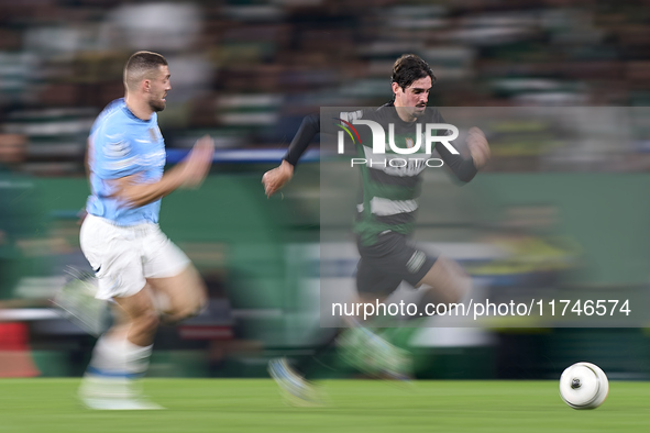 Francisco Trincao of Sporting CP is challenged by Mateo Kovacic of Manchester City during the UEFA Champions League match between Sporting C...