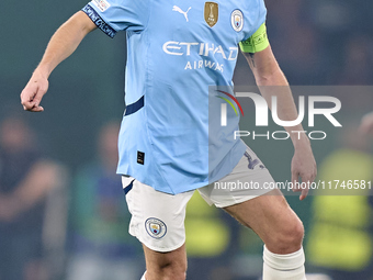 Bernardo Silva of Manchester City plays during the UEFA Champions League match between Sporting CP and Manchester City at Jose Alvalade Stad...