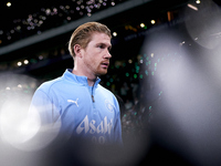 Kevin De Bruyne of Manchester City looks on before the UEFA Champions League match between Sporting CP and Manchester City at Jose Alvalade...