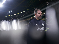 Scott Carson of Manchester City looks on before the UEFA Champions League match between Sporting CP and Manchester City at Jose Alvalade Sta...