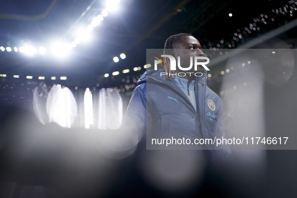 Jeremy Doku of Manchester City looks on before the UEFA Champions League match between Sporting CP and Manchester City at Jose Alvalade Stad...