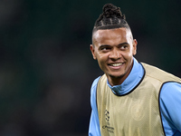 Manuel Akanji of Manchester City warms up before the UEFA Champions League match between Sporting CP and Manchester City at Jose Alvalade St...