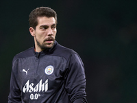 Stefan Ortega of Manchester City warms up before the UEFA Champions League match between Sporting CP and Manchester City at Jose Alvalade St...