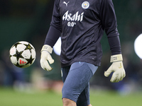 Stefan Ortega of Manchester City warms up before the UEFA Champions League match between Sporting CP and Manchester City at Jose Alvalade St...