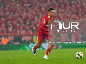 Trent Alexander-Arnold plays during the UEFA Champions League 2024/25 League Phase MD4 match between Liverpool and Bayer Leverkusen at Anfie...