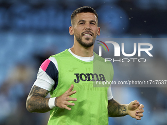 Carles Perez of Getafe CF warms up before the La Liga EA Sports match between RC Celta de Vigo and Getafe CF at Estadio Abanca Balaidos in V...