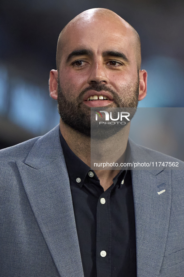 Claudio Giraldez, Head Coach of RC Celta de Vigo, looks on before the La Liga EA Sports match between RC Celta de Vigo and Getafe CF at Esta...