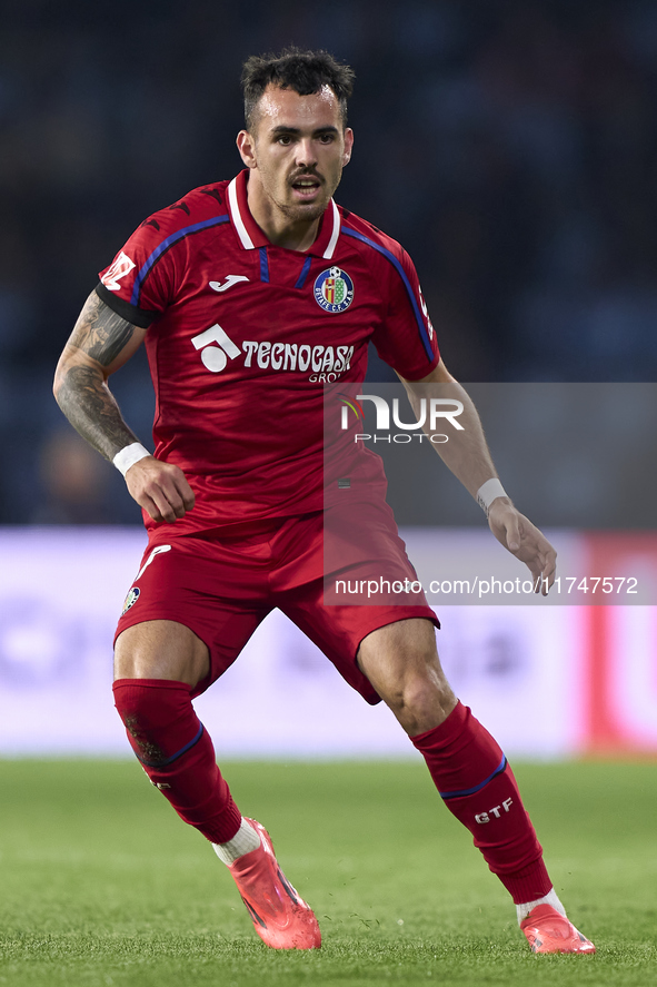 Alex Sola of Getafe CF is in action during the La Liga EA Sports match between RC Celta de Vigo and Getafe CF at Estadio Abanca Balaidos in...