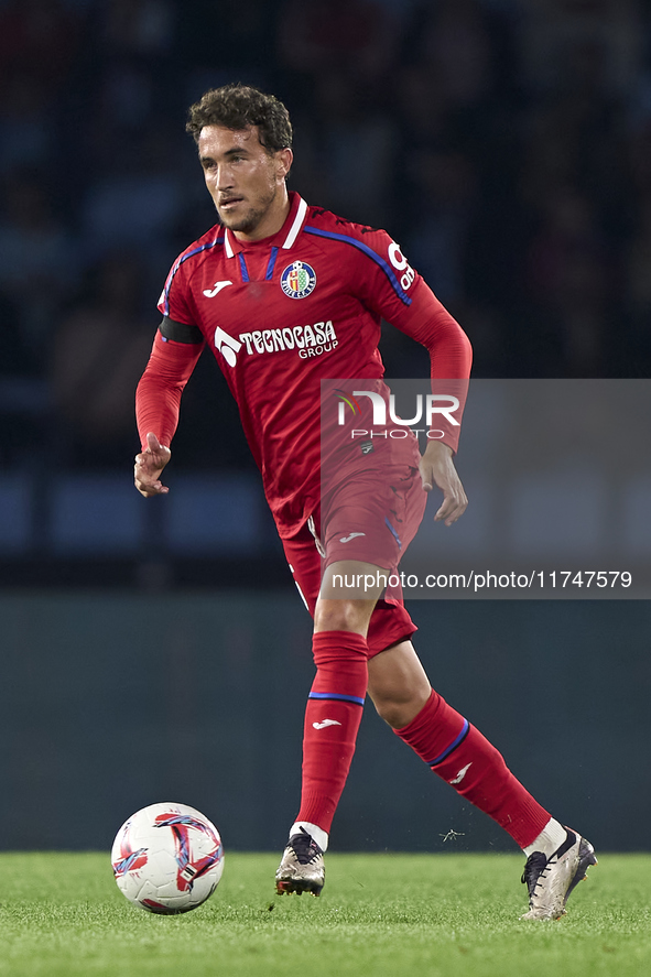 Luis Milla of Getafe CF is in action during the La Liga EA Sports match between RC Celta de Vigo and Getafe CF at Estadio Abanca Balaidos in...