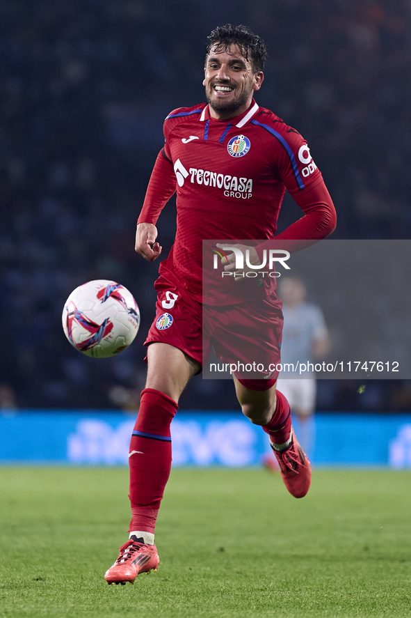 Mauro Arambarri of Getafe CF is in action during the La Liga EA Sports match between RC Celta de Vigo and Getafe CF at Estadio Abanca Balaid...