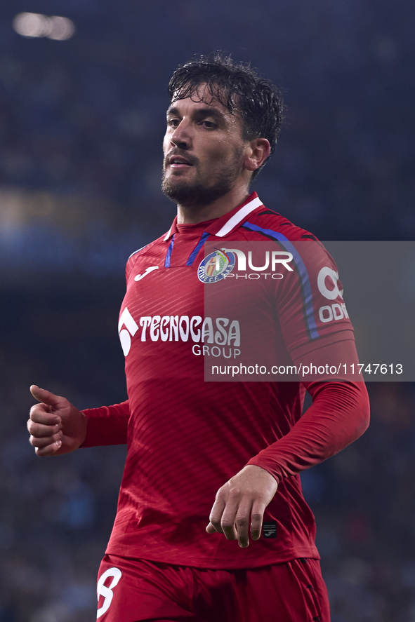 Mauro Arambarri of Getafe CF looks on during the La Liga EA Sports match between RC Celta de Vigo and Getafe CF at Estadio Abanca Balaidos i...