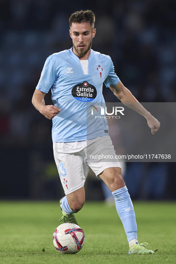 Oscar Mingueza of RC Celta de Vigo plays during the La Liga EA Sports match between RC Celta de Vigo and Getafe CF at Estadio Abanca Balaido...