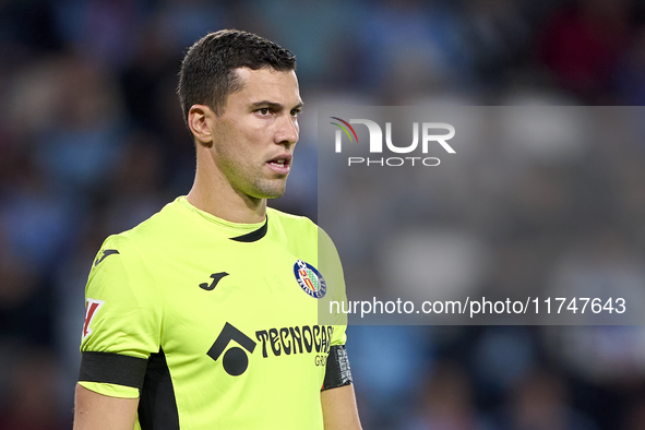 David Soria of Getafe CF looks on during the La Liga EA Sports match between RC Celta de Vigo and Getafe CF at Estadio Abanca Balaidos in Vi...