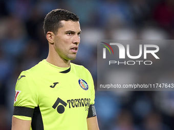 David Soria of Getafe CF looks on during the La Liga EA Sports match between RC Celta de Vigo and Getafe CF at Estadio Abanca Balaidos in Vi...