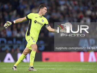 David Soria of Getafe CF is in action during the La Liga EA Sports match between RC Celta de Vigo and Getafe CF at Estadio Abanca Balaidos i...