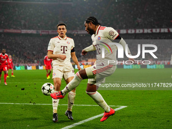 Serge Gnabry of Bayern Munich  controls the ball during the Champions League Round 4 match between Bayern Munich v Benfica at the Allianz ar...