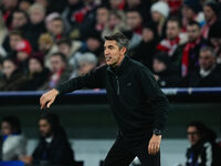 Bruno Lage of Benfica  gestures during the Champions League Round 4 match between Bayern Munich v Benfica at the Allianz arena, Munich, Germ...