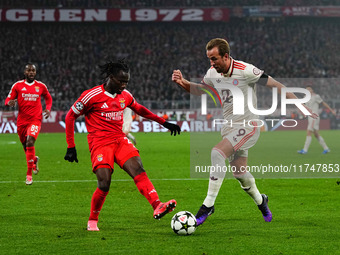 Harry Kane of Bayern Munich  controls the ball during the Champions League Round 4 match between Bayern Munich v Benfica at the Allianz aren...