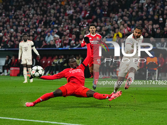 Serge Gnabry of Bayern Munich  controls the ball during the Champions League Round 4 match between Bayern Munich v Benfica at the Allianz ar...