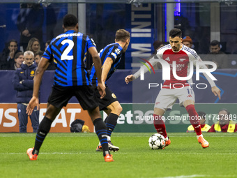 Gabriel Martinelli plays during the UEFA Champions League 2024/25 match between FC Internazionale and FC Arsenal in Milano, Italy, on Novemb...