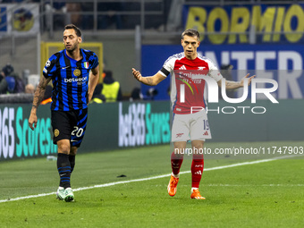 Leandro Trossard plays during the UEFA Champions League 2024/25 match between FC Internazionale and FC Arsenal at Stadio Giuseppe Meazza in...