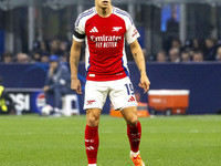 Leandro Trossard plays during the UEFA Champions League 2024/25 match between FC Internazionale and FC Arsenal at Stadio Giuseppe Meazza in...