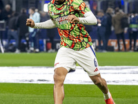 Gabriel Magalhaes plays during the UEFA Champions League 2024/25 match between FC Internazionale and FC Arsenal at Stadio Giuseppe Meazza in...