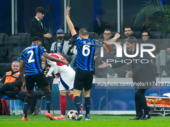 Simone Inzaghi head coach of FC Internazionale reacts during the UEFA Champions League 2024/25 League Phase MD4 match between FC Internazion...