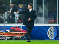 Simone Inzaghi head coach of FC Internazionale gestures during the UEFA Champions League 2024/25 League Phase MD4 match between FC Internazi...