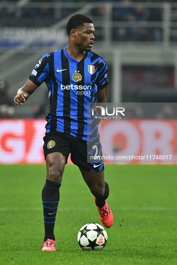 Denzel Dumfries of F.C. Inter is in action during the UEFA Champions League 2024/25 League Phase MD4 match between F.C. Inter and Arsenal F....