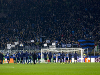 The FC Internazionale team celebrates with the fans after the victory during the UEFA Champions League 2024/25 match between FC Internaziona...