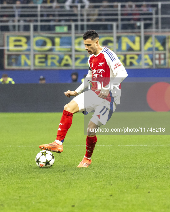 Gabriel Martinelli plays during the UEFA Champions League 2024/25 match between FC Internazionale and FC Arsenal at Stadio Giuseppe Meazza i...