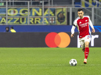 Gabriel Martinelli plays during the UEFA Champions League 2024/25 match between FC Internazionale and FC Arsenal at Stadio Giuseppe Meazza i...