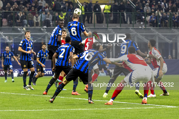 Stefan De Vrij plays during the UEFA Champions League 2024/25 match between FC Internazionale and FC Arsenal in Milano, Italy, on November 6...