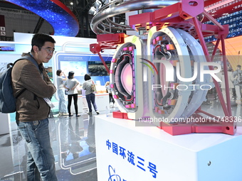 At the 7th China International Import Expo (CIIE) in Shanghai, China, on November 6, 2024, a new generation of artificial sun, ''China Circu...