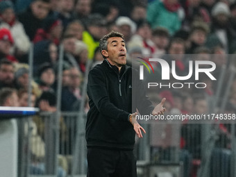 Bruno Lage of Benfica  gestures during the Champions League Round 4 match between Bayern Munich v Benfica at the Allianz arena, Munich, Germ...