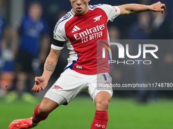 Leandro Trossard of Arsenal is in action during the Champions League match between Inter Milan and Arsenal at San Siro Stadium in Milan, Ita...