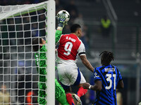 Yann Sommer of Inter Milan and Gabriel Jesus of Arsenal battle for the ball during the Champions League match between Inter Milan and Arsena...