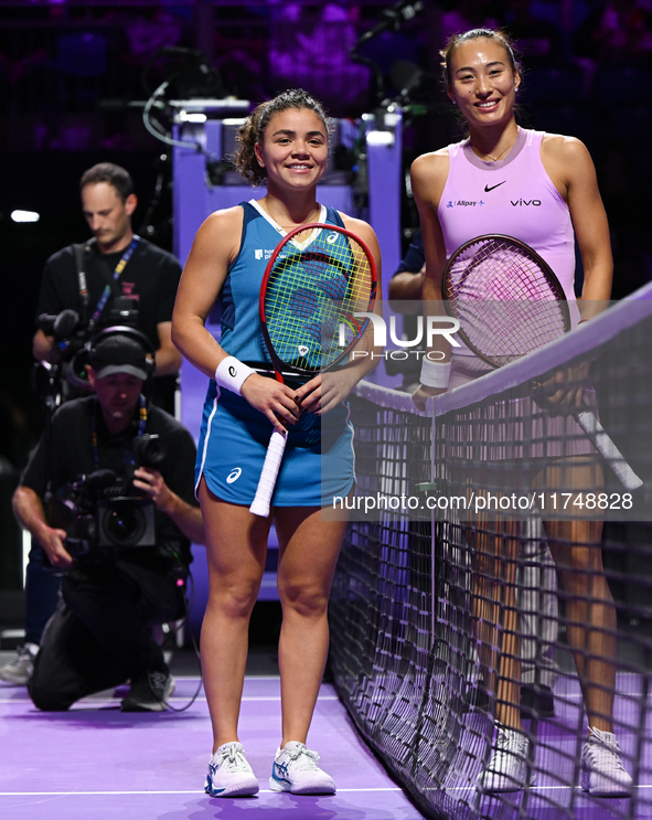 RIYADH, SAUDI ARABIA - NOVEMBER 06: Jasmine Paolini (L) of Italy and Quinwen Zheng (R) of China pose for a picture ahead of their match, on...